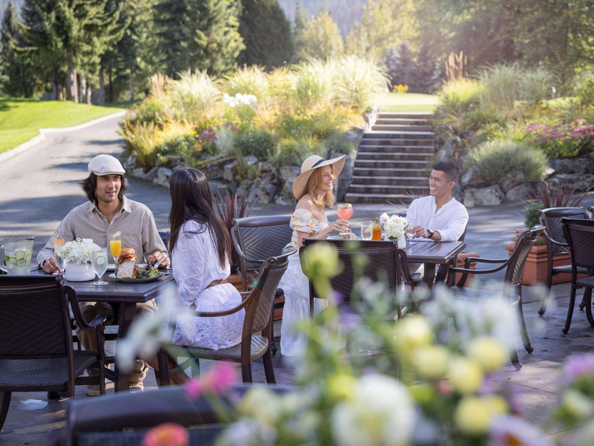 Fairmont Chateau Whistler Exterior photo