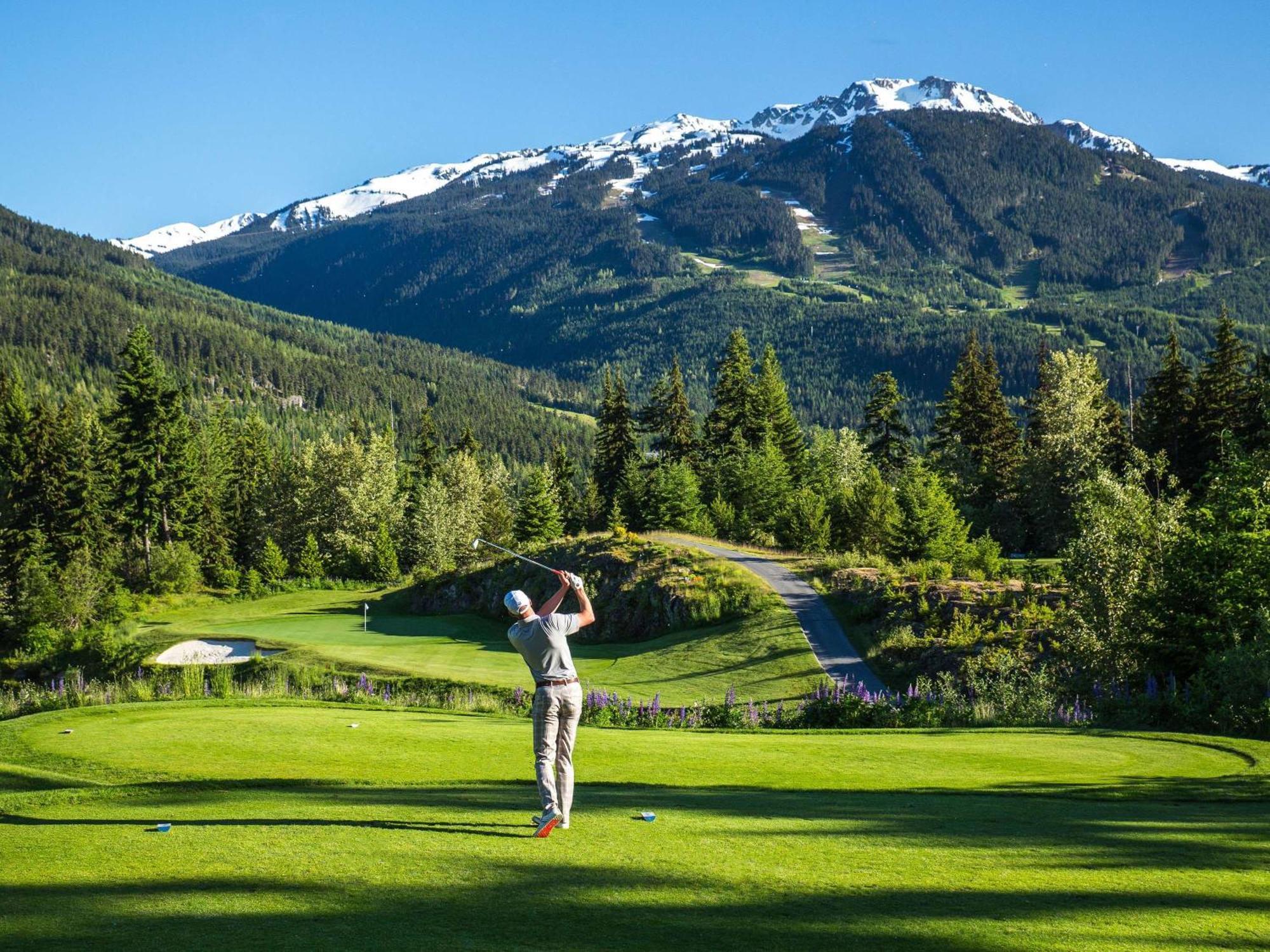 Fairmont Chateau Whistler Exterior photo