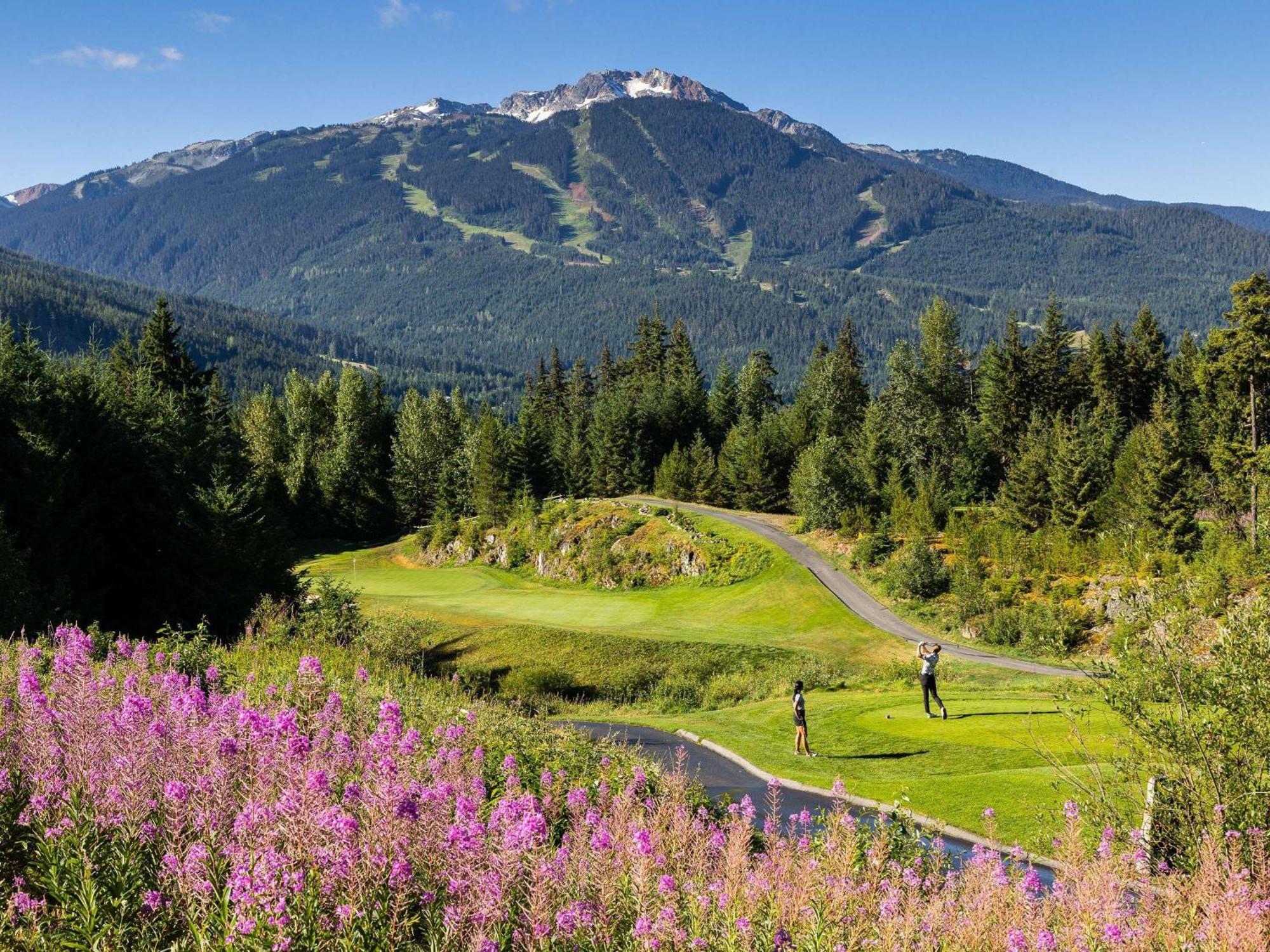 Fairmont Chateau Whistler Exterior photo